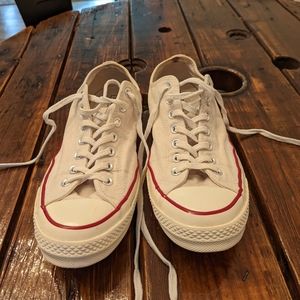 Beige converse